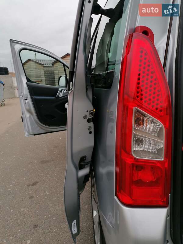 Минивэн Citroen Berlingo 2010 в Латовке
