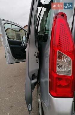 Минивэн Citroen Berlingo 2010 в 