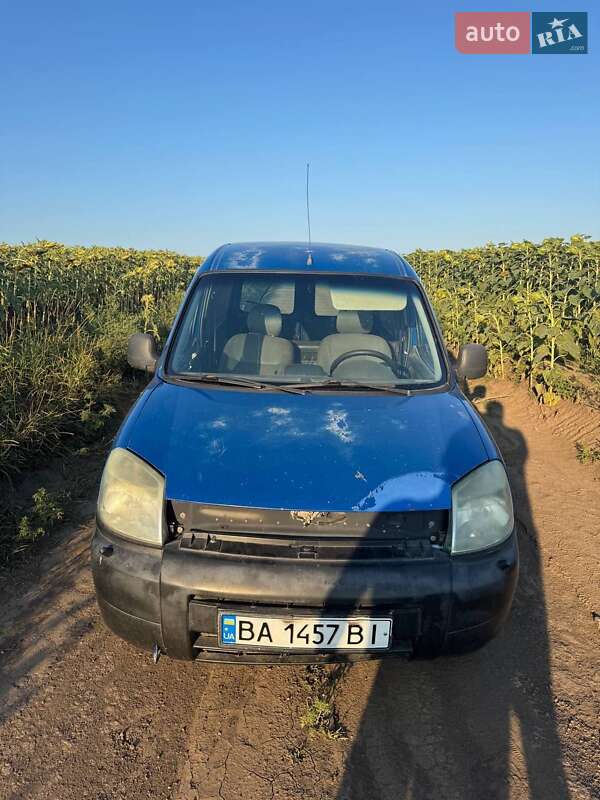 Вантажний фургон Citroen Berlingo 2004 в Знам'янці фото Вантажний фургон Citroen Berlingo 2004 в Знам'янці