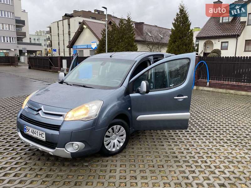 Минивэн Citroen Berlingo 2011 в Сарнах