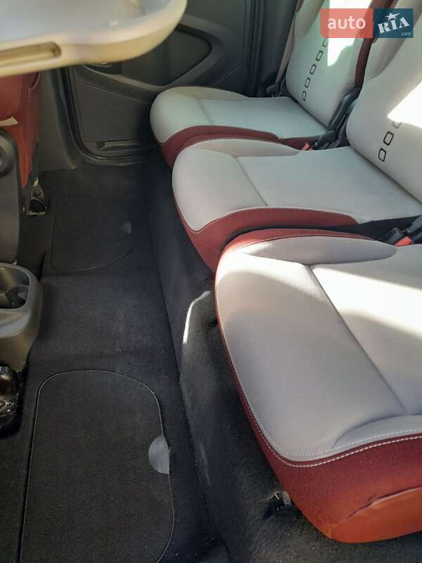 Мінівен Citroen Berlingo 2010 в Чернівцях