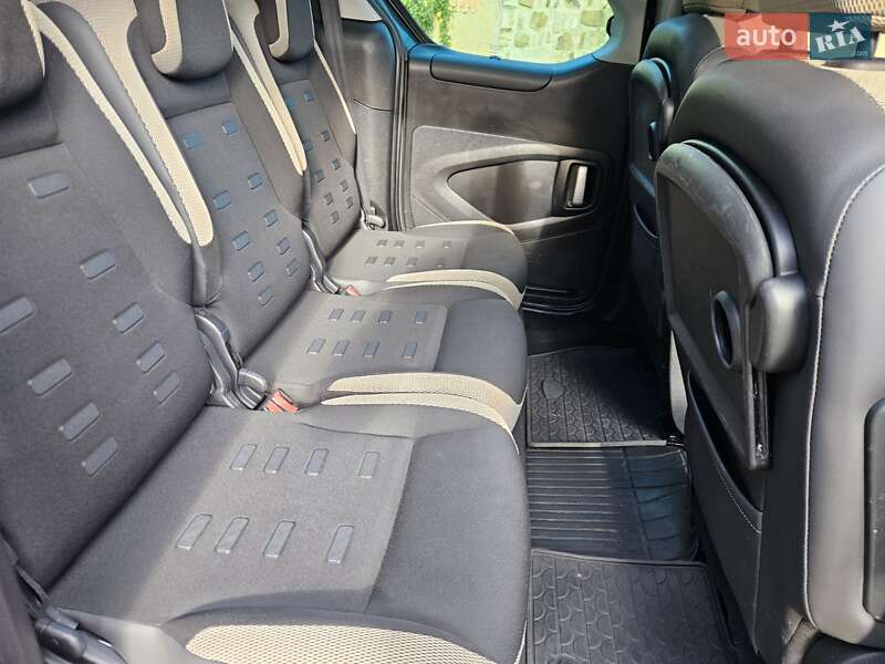 Мінівен Citroen Berlingo 2015 в Чернівцях