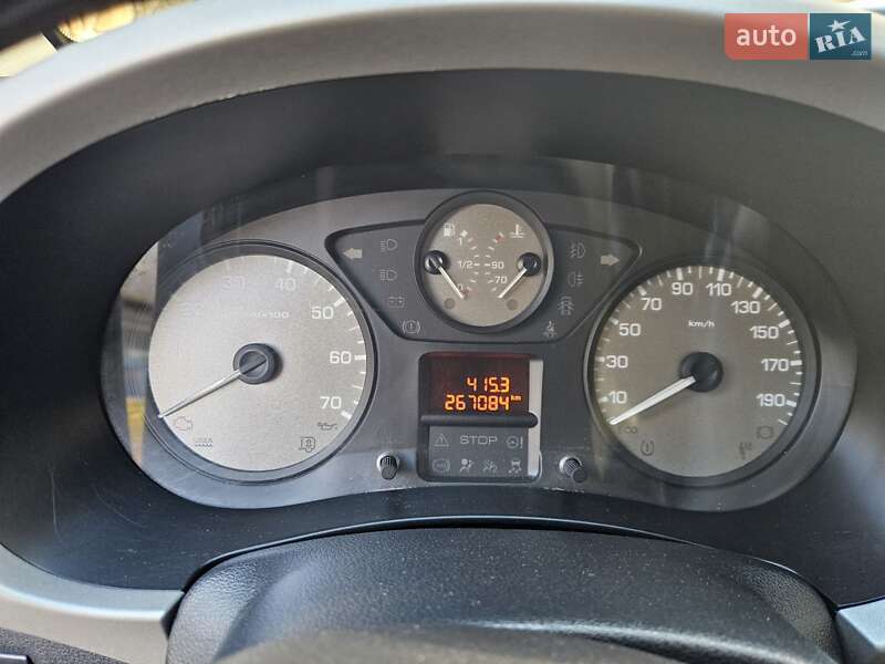 Мінівен Citroen Berlingo 2015 в Чернівцях