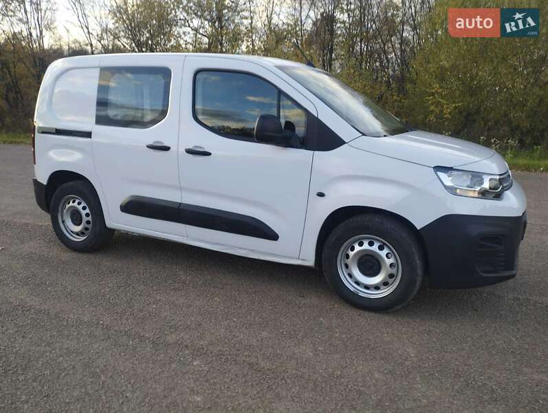 Вантажний фургон Citroen Berlingo 2022 в Долині