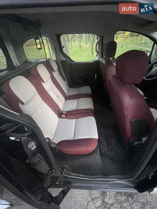 Минивэн Citroen Berlingo 2012 в Каменском фото 8 Минивэн Citroen Berlingo 2012 в Каменском