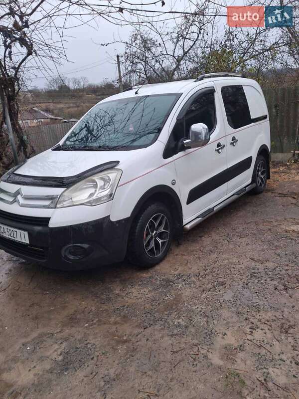 Минивэн Citroen Berlingo 2011 в Ерках