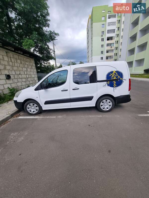 Грузовой фургон Citroen Berlingo 2011 в Новой Водолаге