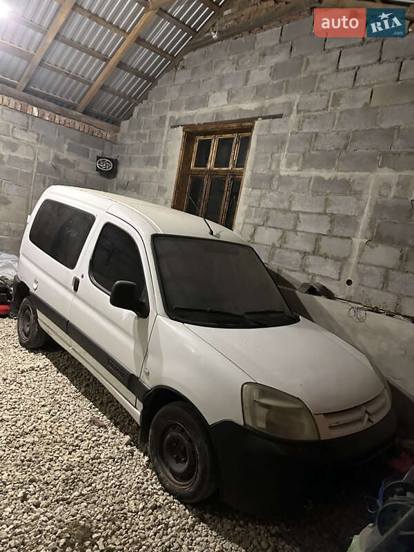 Вантажний фургон Citroen Berlingo 2005 в Збаражі