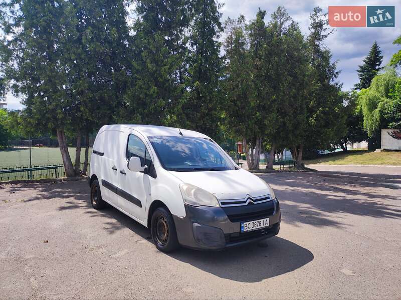 Грузовой фургон Citroen Berlingo 2015 в Львове