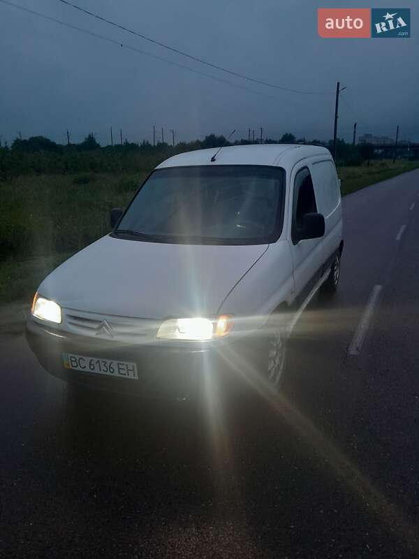 Грузовой фургон Citroen Berlingo 2002 в Стрые