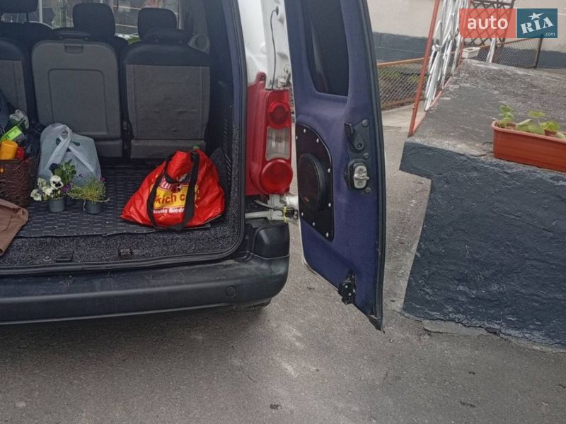Минивэн Citroen Berlingo 2010 в Городке фото 22 Минивэн Citroen Berlingo 2010 в Городке