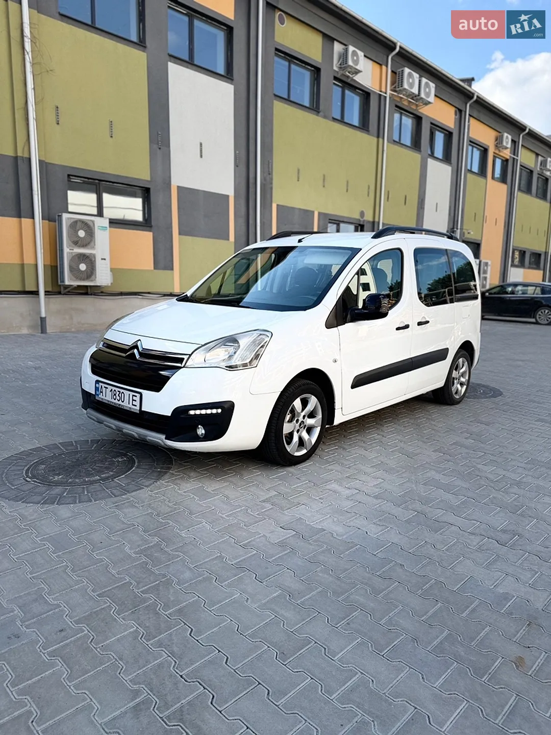Citroen Berlingo 2016 VIN VF77JBHY6GJ595231 фото оголошення 2 з 5