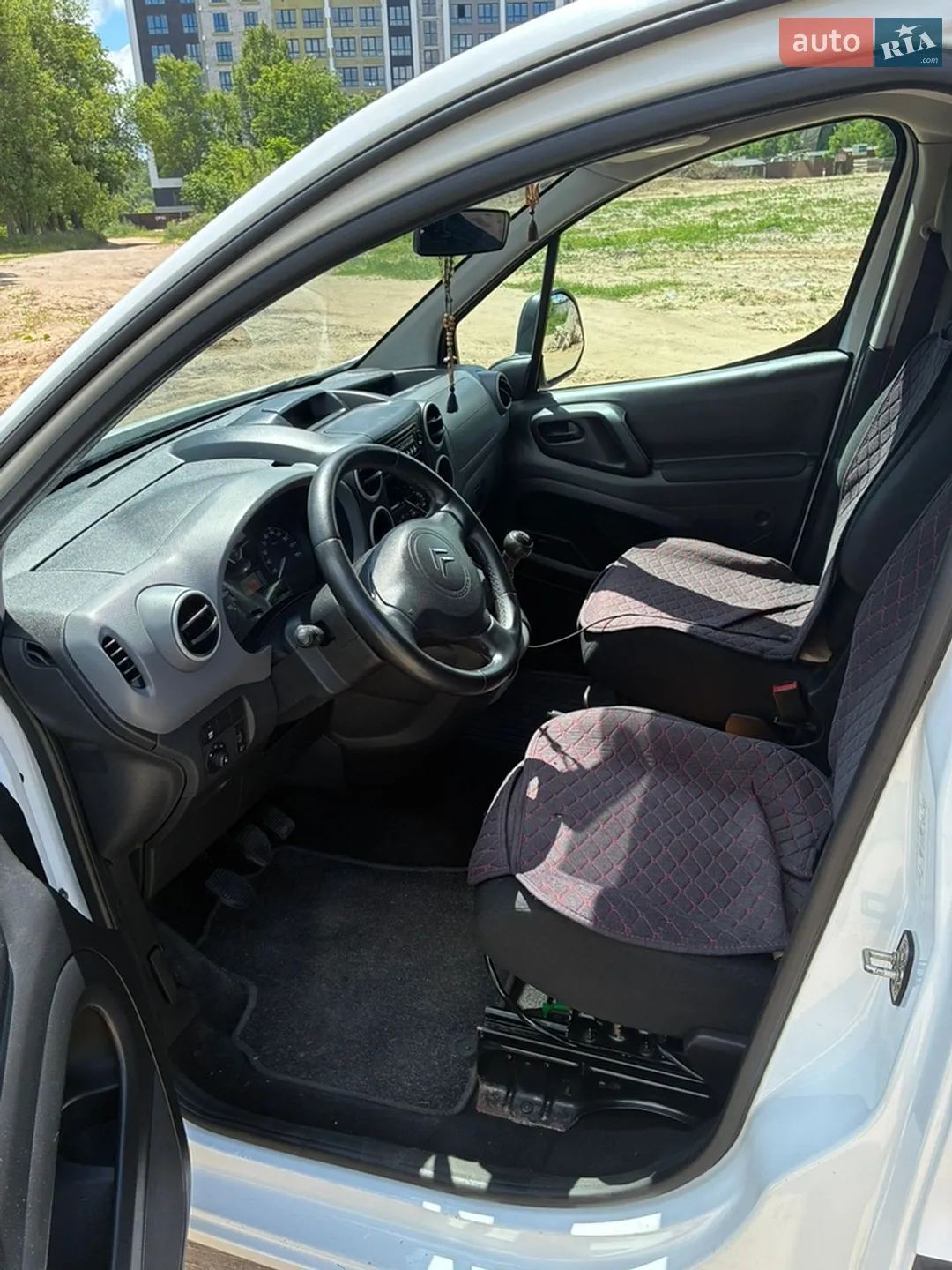 2011 Citroen Berlingo - мініатюра 13
