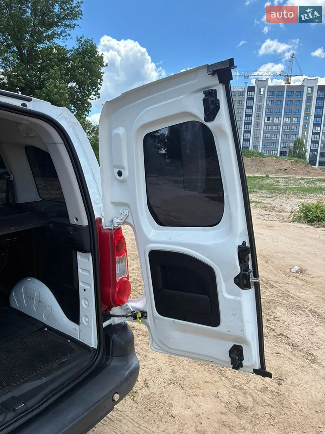 2011 Citroen Berlingo - мініатюра 21