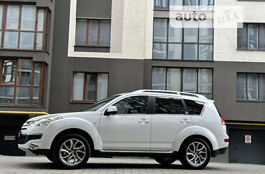 Позашляховик / Кросовер Citroen C-Crosser 2011 в 