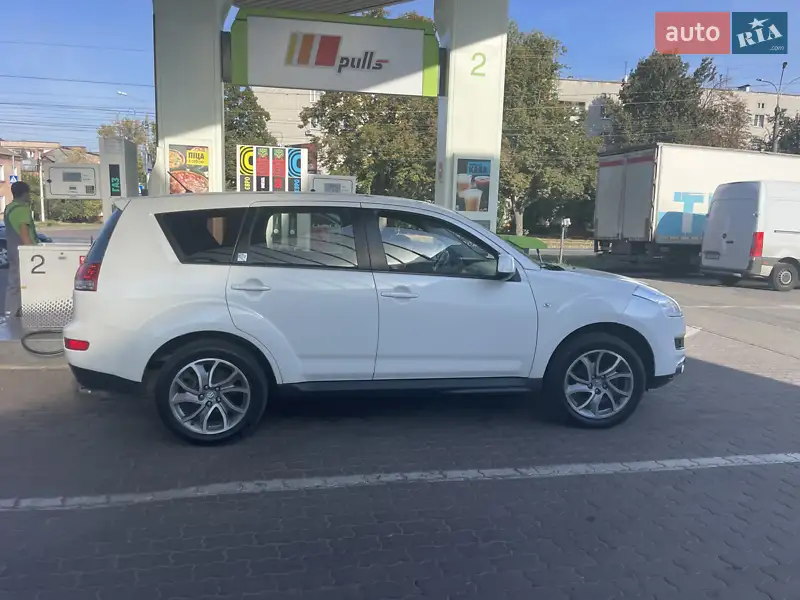 Citroen C-Crosser