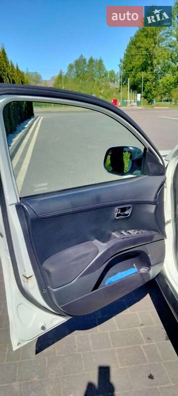 Позашляховик / Кросовер Citroen C-Crosser 2010 в Надвірній фото 13 Позашляховик / Кросовер Citroen C-Crosser 2010 в Надвірній