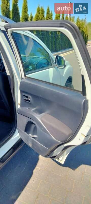 Позашляховик / Кросовер Citroen C-Crosser 2010 в Надвірній фото 26 Позашляховик / Кросовер Citroen C-Crosser 2010 в Надвірній