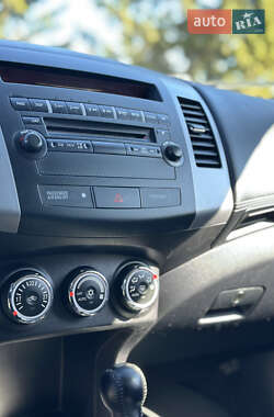 Внедорожник / Кроссовер Citroen C-Crosser 2010 в 