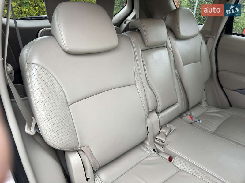 Позашляховик / Кросовер Citroen C-Crosser 2012 в Стрию