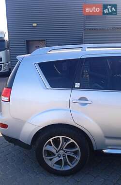 Позашляховик / Кросовер Citroen C-Crosser 2008 в 