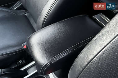 Внедорожник / Кроссовер Citroen C-Crosser 2011 в 