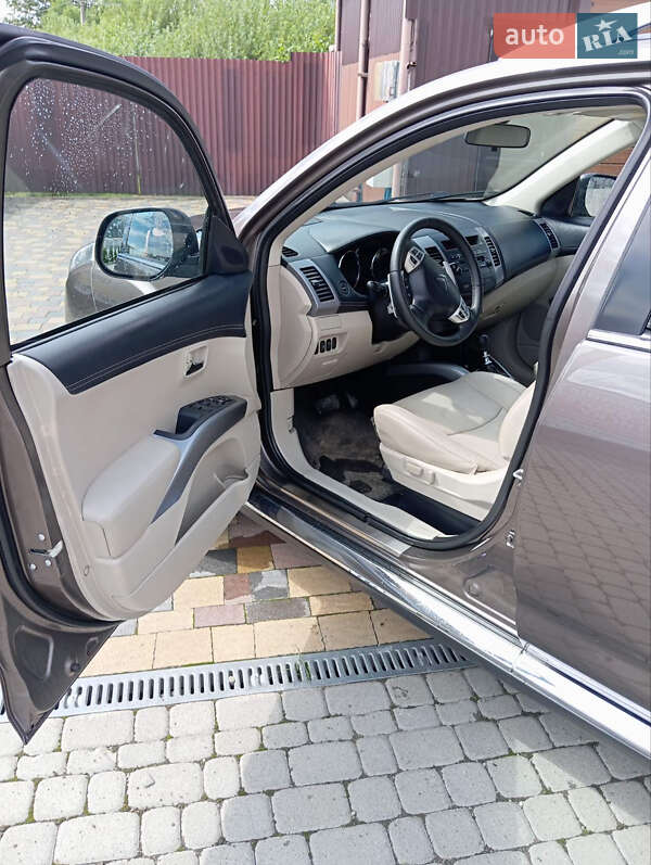 Внедорожник / Кроссовер Citroen C-Crosser 2011 в Ивано-Франковске
