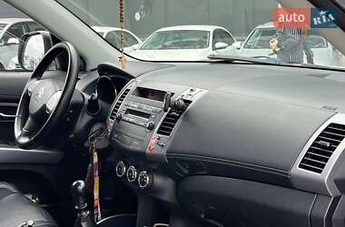 Внедорожник / Кроссовер Citroen C-Crosser 2011 в 