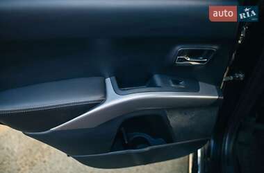 Позашляховик / Кросовер Citroen C-Crosser 2010 в Бурштині