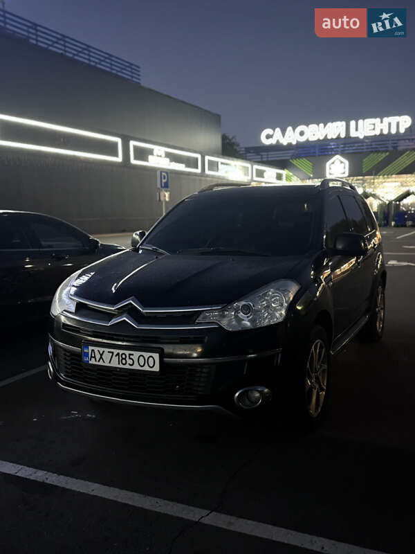 Citroen C-Crosser 2011
