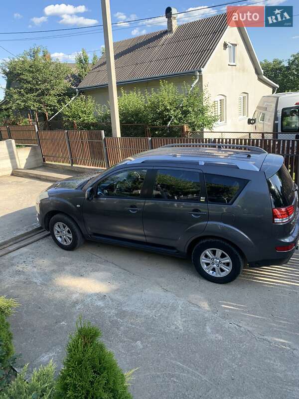 Позашляховик / Кросовер Citroen C-Crosser 2009 в Чернівцях