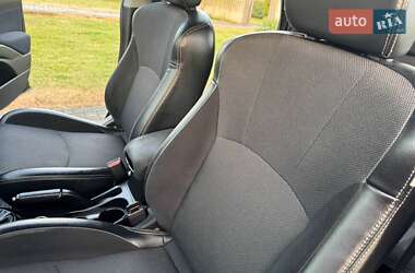 Внедорожник / Кроссовер Citroen C-Crosser 2010 в 