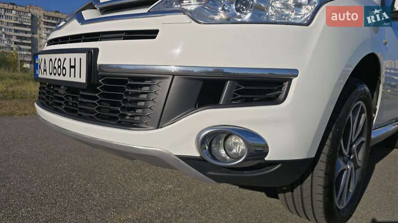 Позашляховик / Кросовер Citroen C-Crosser 2010 в Чернігові