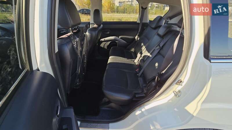 Позашляховик / Кросовер Citroen C-Crosser 2010 в Чернігові
