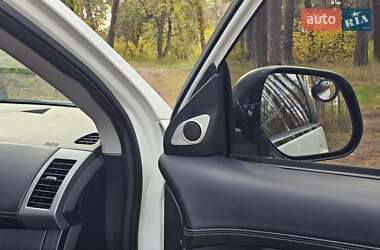 Позашляховик / Кросовер Citroen C-Crosser 2010 в 