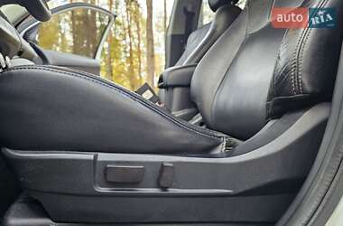 Позашляховик / Кросовер Citroen C-Crosser 2010 в 