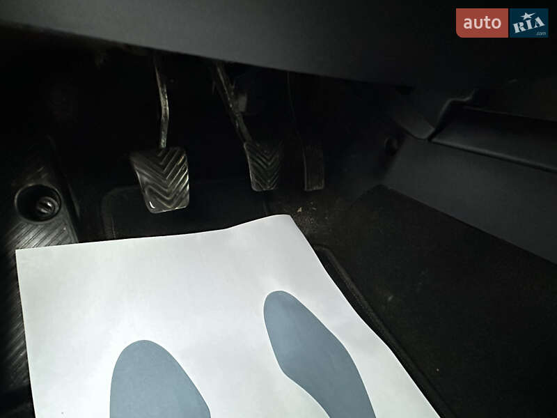 Внедорожник / Кроссовер Citroen C-Crosser 2011 в Коломые фото 77 Внедорожник / Кроссовер Citroen C-Crosser 2011 в Коломые