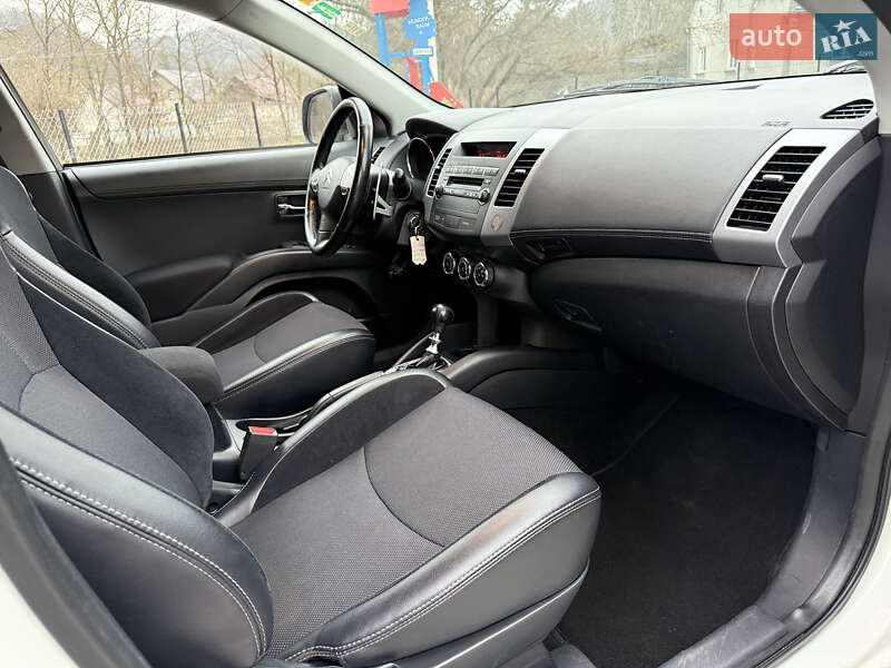 Внедорожник / Кроссовер Citroen C-Crosser 2012 в Кременце фото 41 Внедорожник / Кроссовер Citroen C-Crosser 2012 в Кременце