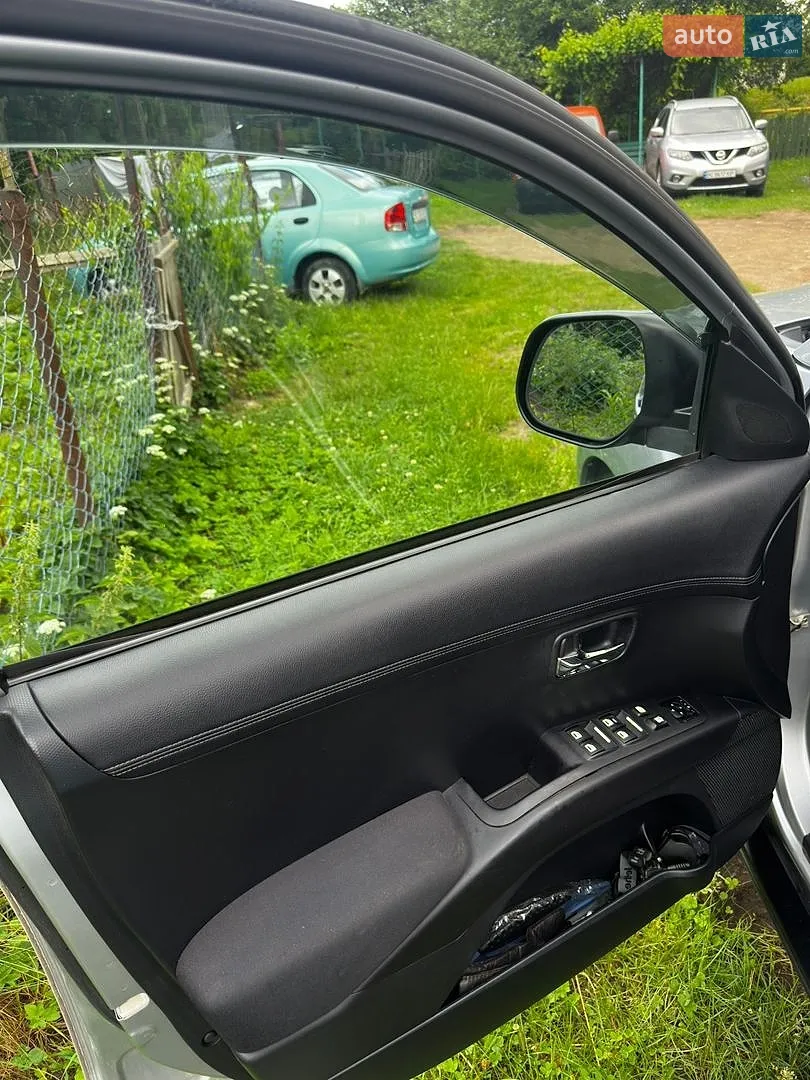 2010 Citroen C-Crosser - мініатюра 21
