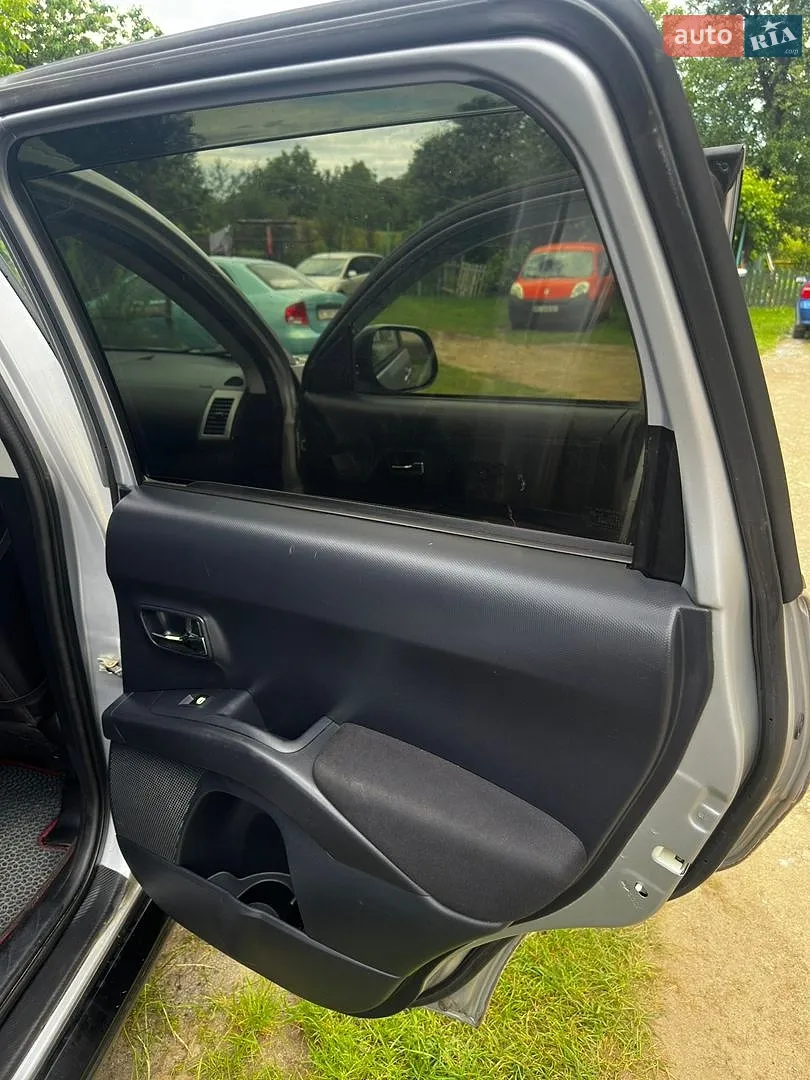2010 Citroen C-Crosser - мініатюра 28