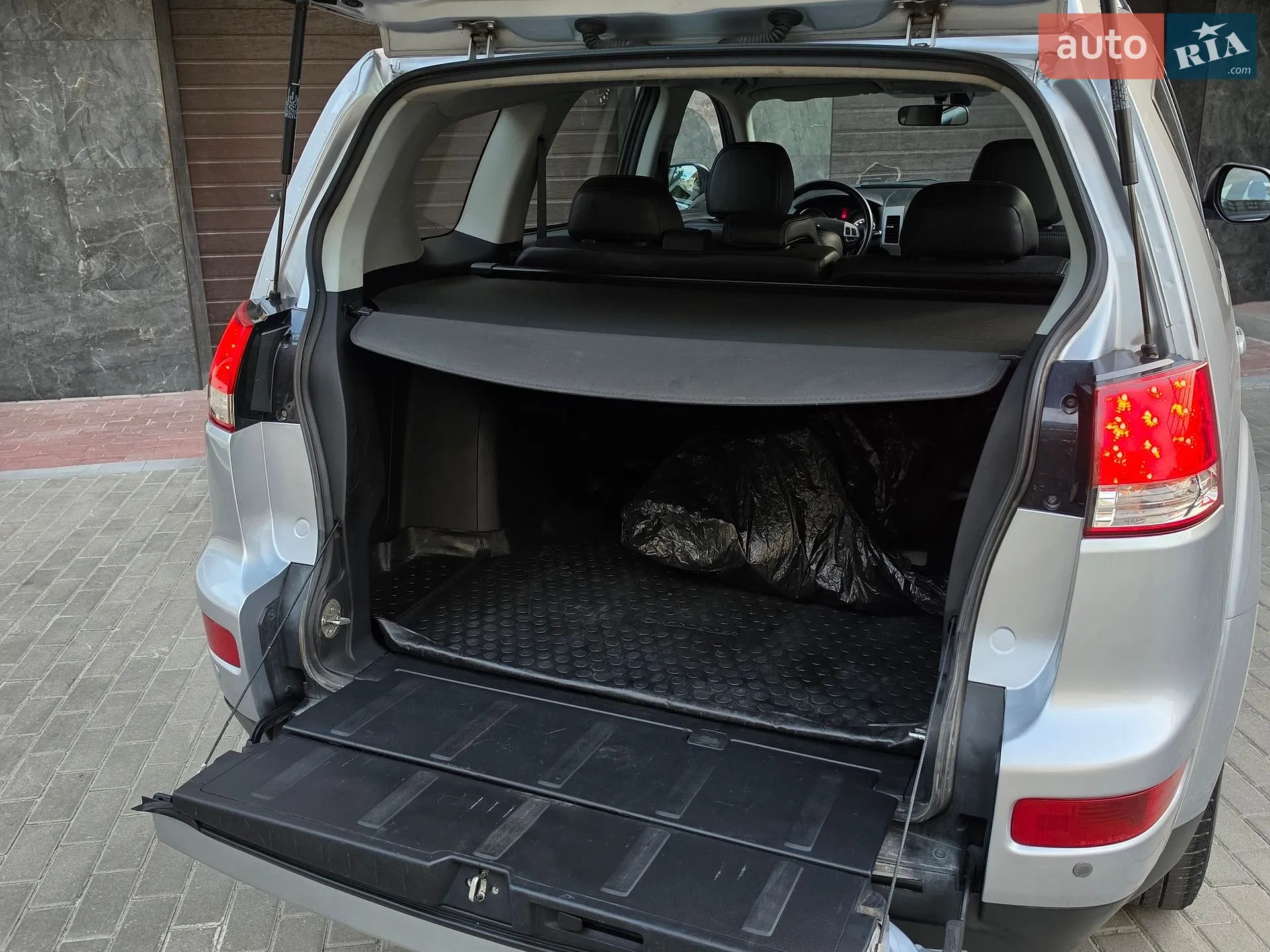 2012 Citroen C-Crosser - мініатюра 30