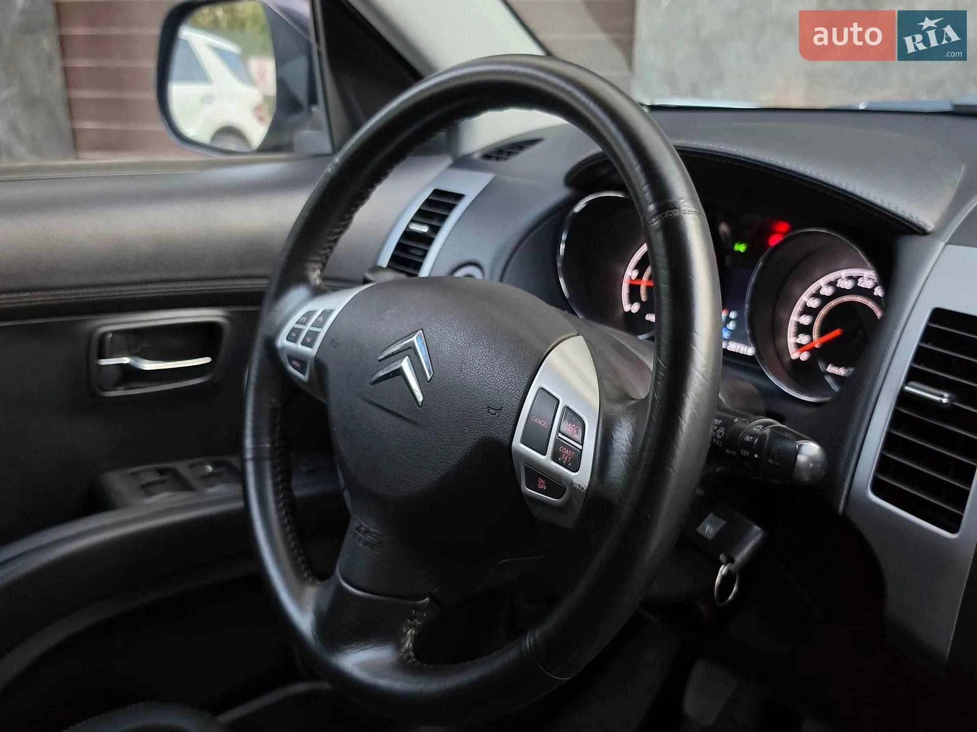 2012 Citroen C-Crosser - мініатюра 38