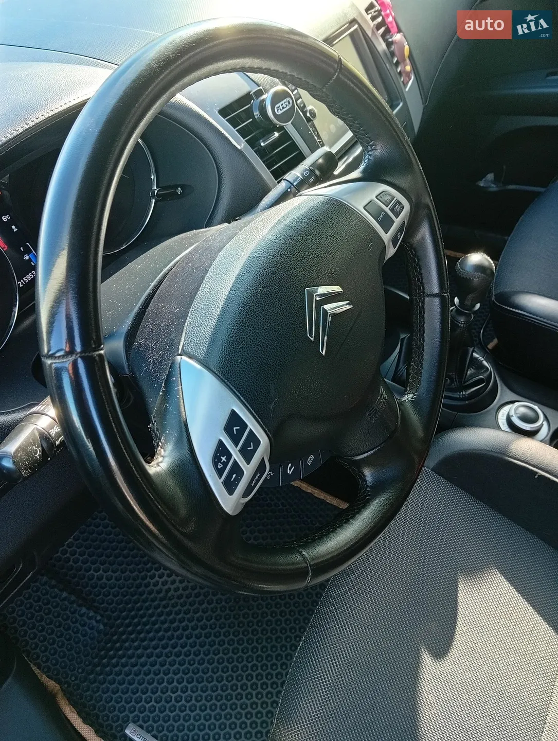 2011 Citroen C-Crosser - мініатюра 10