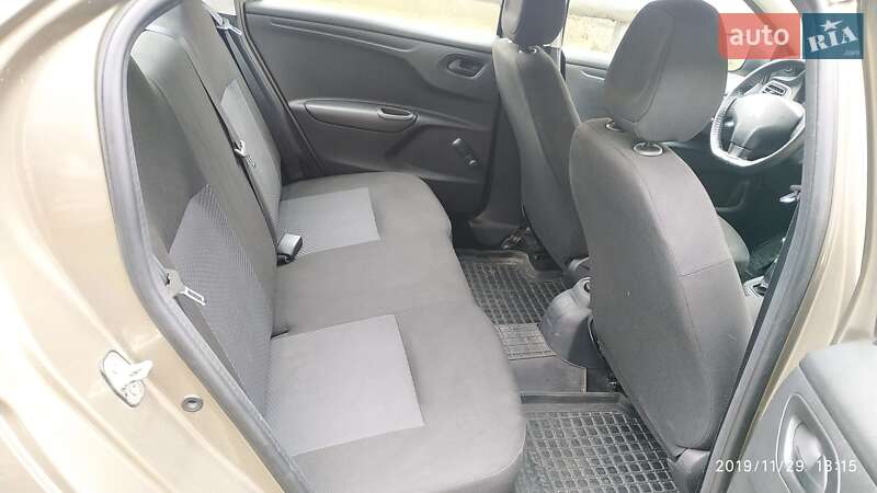 Седан Citroen C-Elysee 2013 в Звягелі