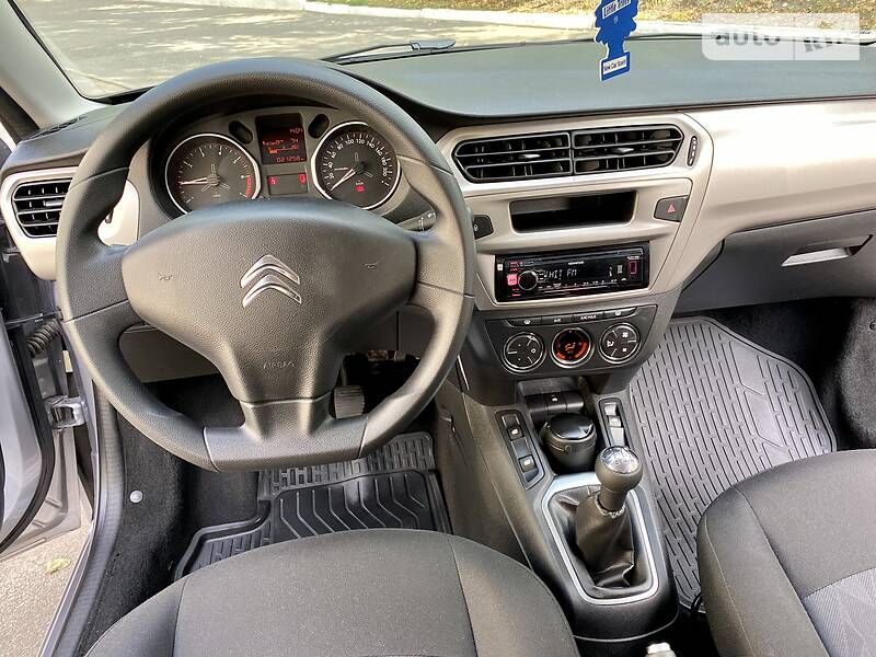 Седан Citroen C-Elysee 2017 в Киеве фото 26 Седан Citroen C-Elysee 2017 в Киеве