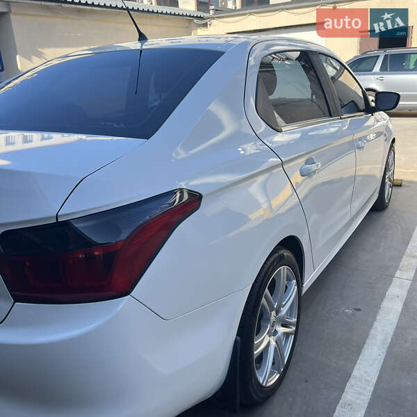 Седан Citroen C-Elysee 2013 в Виннице