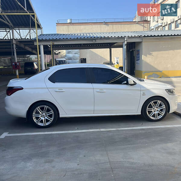 Седан Citroen C-Elysee 2013 в Виннице