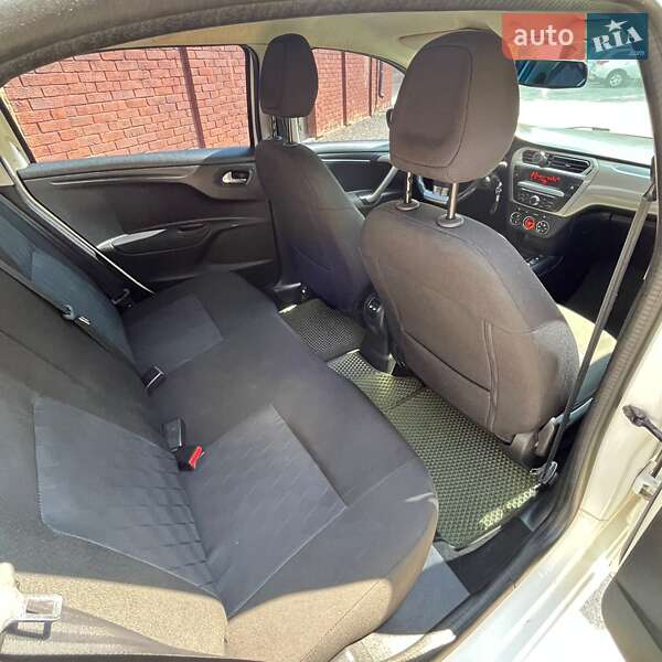 Седан Citroen C-Elysee 2013 в Виннице