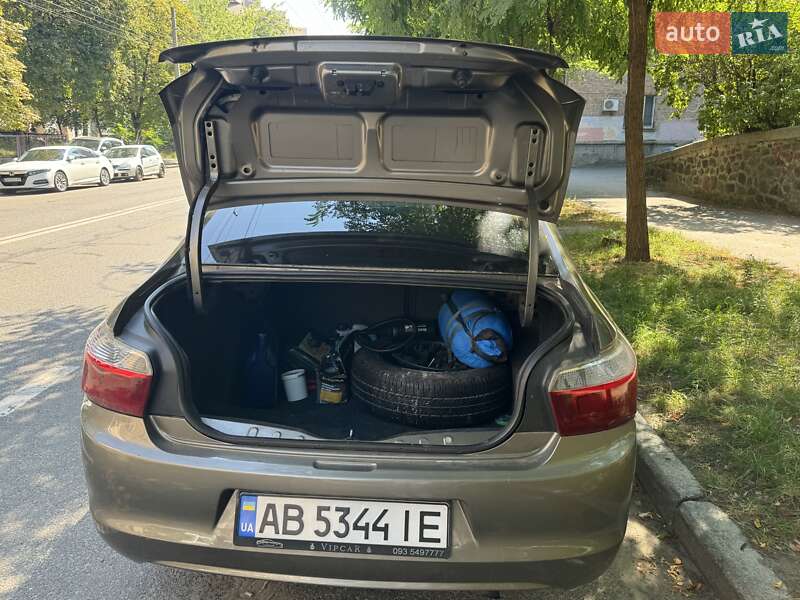 Седан Citroen C-Elysee 2013 в Ладыжине