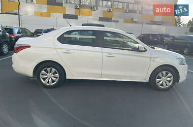 Седан Citroen C-Elysee 2013 в 